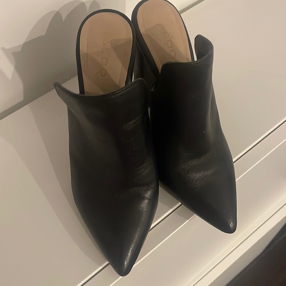ALDO heels in black - Picture 2 of 4